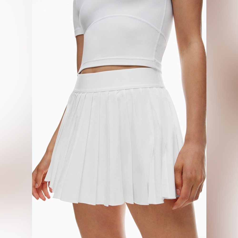 Aritzia TNA Tennis Skirt